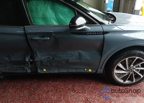 2025 Lincoln Corsair Grand Touring z USA, uszkodzony, nr VIN 5LMTJ5DZ5SUL17339